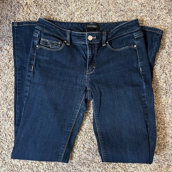 WHBM Slim Leg Blanc Jeans Sz 4R EUC - Picture 3 of 4